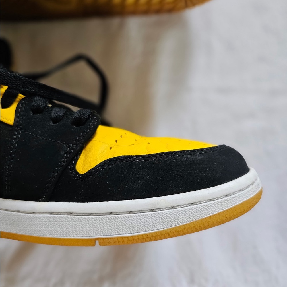 Jordan Black and Yellow Label Athletic Shoes - Picture 7 of 15